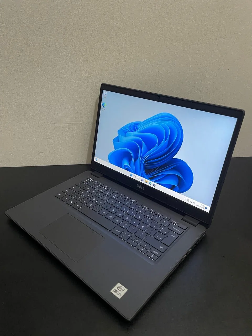 Notebook DELL Latitude 3410 Tela 14" Intel I5 11Th Gen 8gb Ram 256Gb Windows 10 Pro Semi Novo