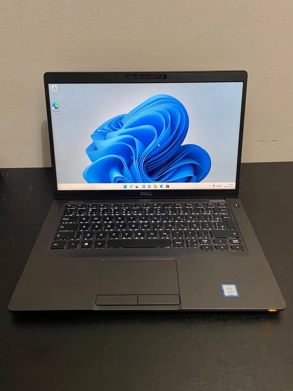 Notebook DELL Latitude 5400 Tela 14" Intel I5 8Th Gen 16gb Ram 256Gb Windows 10 Pro Semi Novo