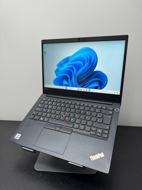 Notebook Lenovo ThinkPad E14 G1 Tela 14" Intel I5 10Th 8Gb RAM 256Gb Windows 10 Pro - SEMI NOVO