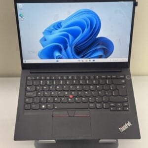 Notebook Lenovo ThinkPad E14 G2 Tela 14" Intel I5 11Th 8Gb RAM  256Gb Windows 10 Pro Semi Novo