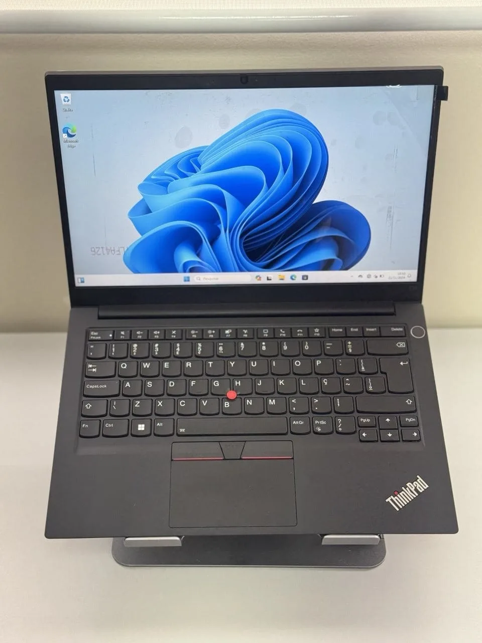Notebook Lenovo ThinkPad E14 G2 Tela 14" Intel I5 11Th 8Gb RAM  256Gb Windows 10 Pro Semi Novo