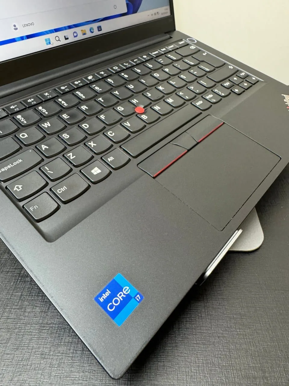 Notebook Lenovo ThinkPad E14 G2 Tela 14" Intel I5 11Th 8Gb RAM  256Gb Windows 10 Pro Semi Novo - Imagem 6