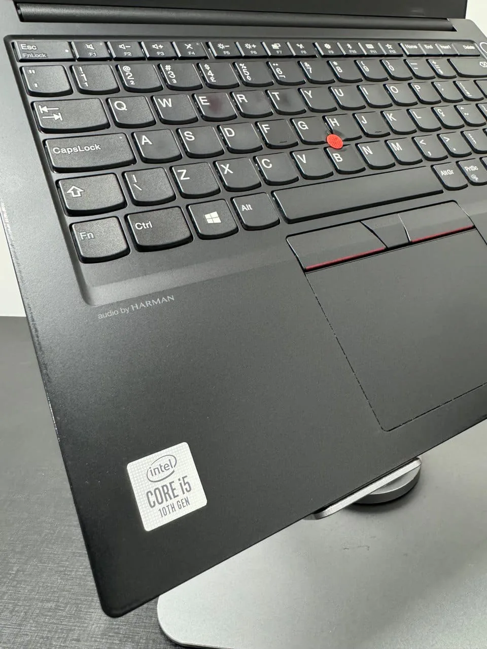 Notebook Lenovo ThinkPad E14 G1 Tela 14" Intel I5 10Th 16Gb RAM 256Gb Windows 10 Pro Semi Novo - Imagem 3